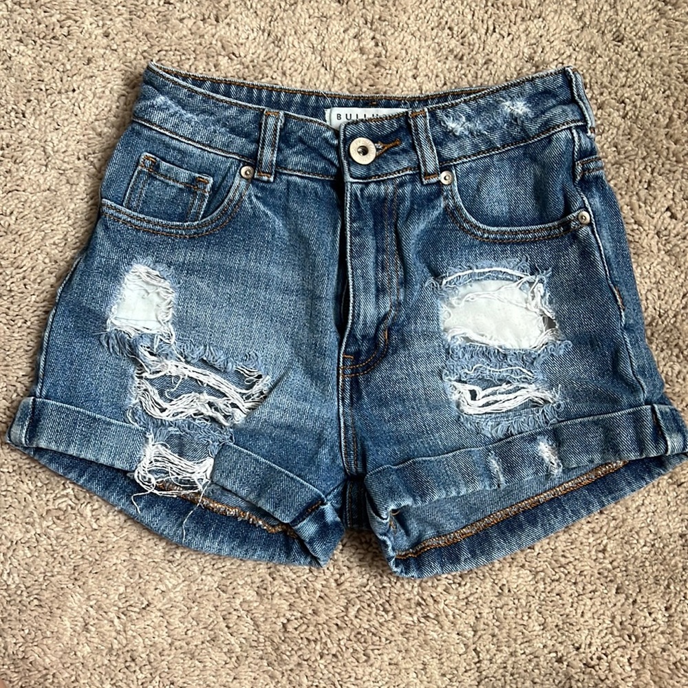 Bullhead mom shorts